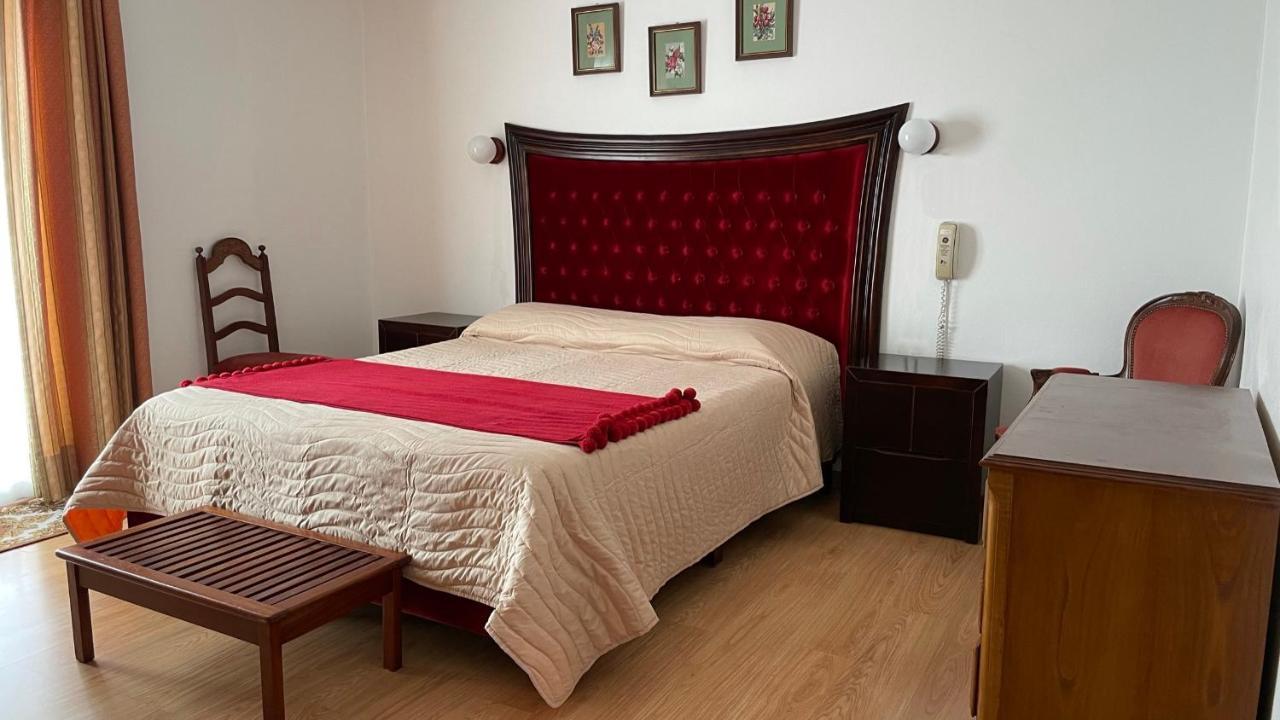 Pensao Vista Bela Hotel Миранда до Дуро Екстериор снимка