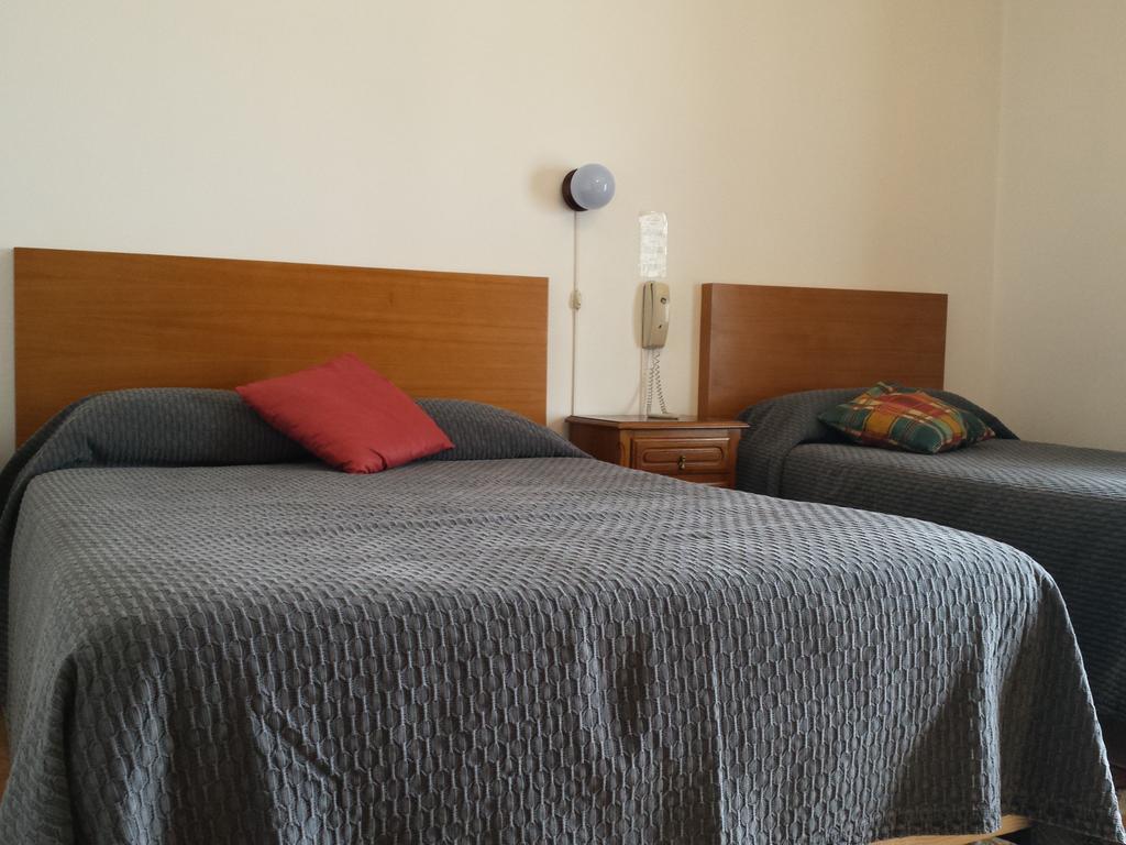 Pensao Vista Bela Hotel Миранда до Дуро Екстериор снимка