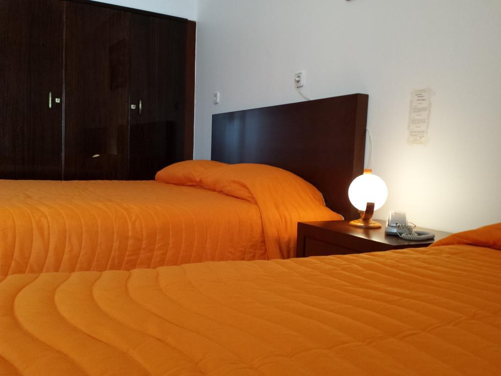 Pensao Vista Bela Hotel Миранда до Дуро Екстериор снимка